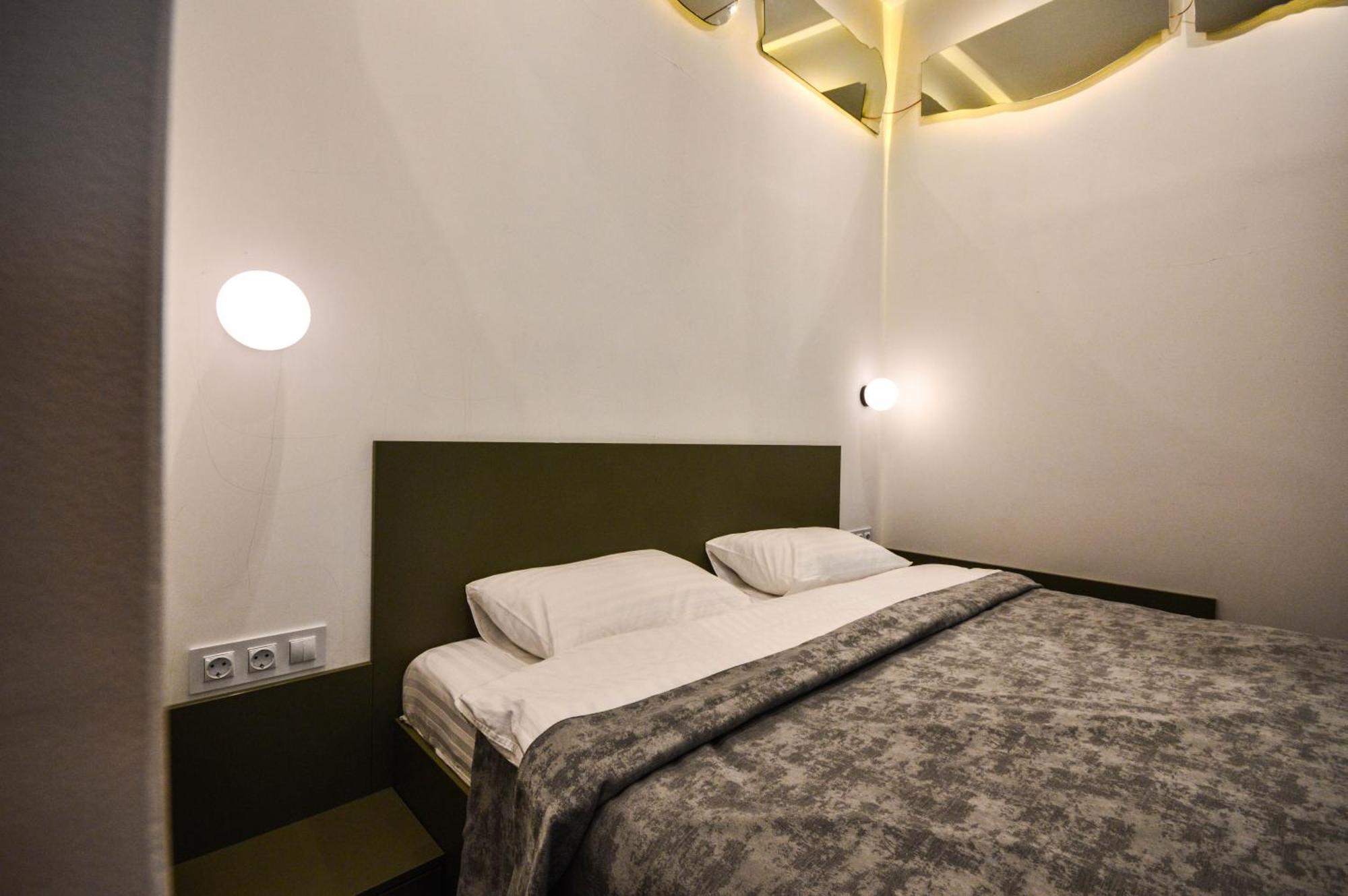 Kyiv Mars Apartments ภายนอก รูปภาพ